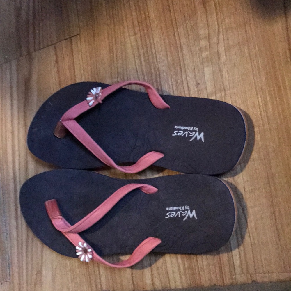 Sandals - Picture 2 of 2